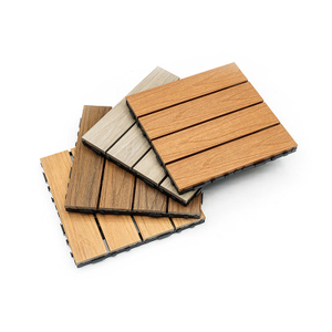 Piastrelle WPC ad alta resistenza e bassa espansione OEM ODM all'ingrosso della fabbrica Piastrelle per terrazze esterne ad incastro Piastrelle ad incastro per balcone da giardino