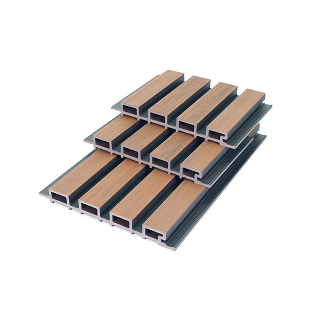 Panel de revestimiento de pared de coextrusión WPC impermeable a prueba de corrosión, resistente a la intemperie, respetuoso con el medio ambiente, para piscina, jardín y parque